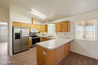 8725 E Spurr Lane, Prescott Valley, AZ 86315 - Photo 10