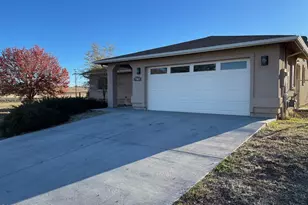 6076 N Viewpoint Dr, Prescott Valley, AZ 86314 - Photo 2