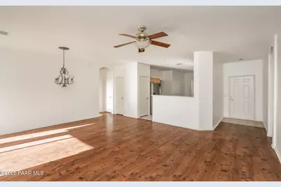 7677 E Shimmer Lane, Prescott Valley, AZ 86315 - Photo 10