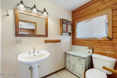 9797 W Rocky Rabbit Road, Ash Fork, AZ 86320 - Photo 16