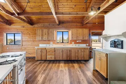 9797 W Rocky Rabbit Road, Ash Fork, AZ 86320 - Photo 8