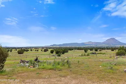 9797 W Rocky Rabbit Road, Ash Fork, AZ 86320 - Photo 32