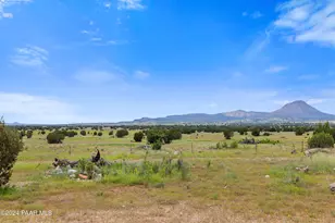 9797 W Rocky Rabbit Rd, Ash Fork, AZ 86320 - Photo 32