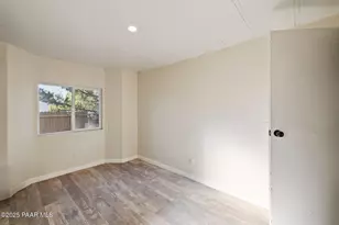 9037 E Rancho Vista Dr, Prescott Valley, AZ 86314 - Photo 10