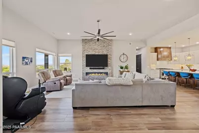 1206 Cloud Cliff Pass, Prescott Valley, AZ 86314 - Photo 4