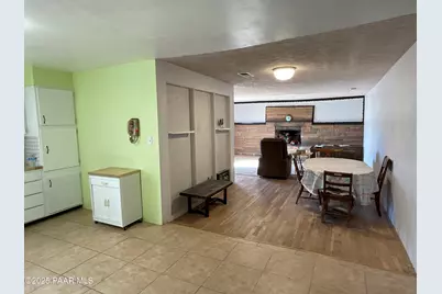 22530 W Willow Street, Seligman, AZ 86337 - Photo 4