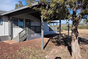 887 W Loma Linda Dr, Williams, AZ 86046 - Photo 2