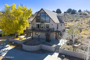 715 N Lakeview Dr, Prescott, AZ 86301 - Photo 2