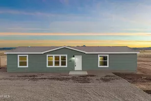 3311 W Cherry Blossom Ln, Paulden, AZ 86334 - Photo 2