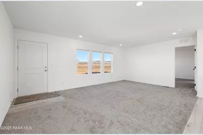 3311 W Cherry Blossom Lane, Paulden, AZ 86334 - Photo 6