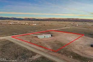 3311 W Cherry Blossom Ln, Paulden, AZ 86334 - Photo 4