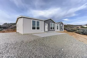 280 N Old Coach Trail, Dewey-Humboldt, AZ 86327 - Photo 4