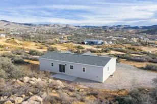 280 N Old Coach Trail, Dewey-Humboldt, AZ 86327 - Photo 2