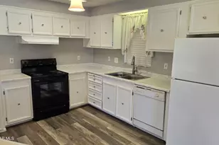 10330 Manzanita Trail, Dewey-Humboldt, AZ 86327 - Photo 14