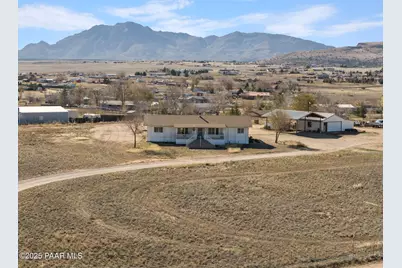 200 S Mountain View Road, Chino Valley, AZ 86323 - Photo 2