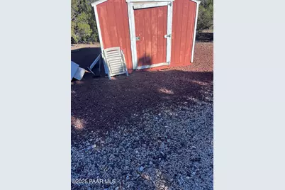 32425 W Our Street, Seligman, AZ 86337 - Photo 14