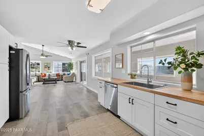 14410 E Blue Ridge Road, Dewey-Humboldt, AZ 86327 - Photo 12