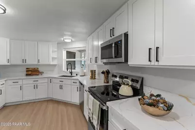 23865 W Coleman Drive, Congress, AZ 85332 - Photo 10