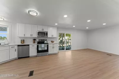 23865 W Coleman Drive, Congress, AZ 85332 - Photo 12