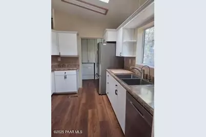 306 Indian Hill, Prescott, AZ 86305 - Photo 10