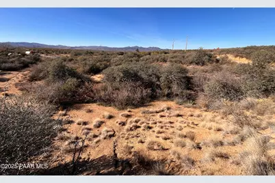 8565 S Donegal Drive, Wilhoit, AZ 86332 - Photo 16