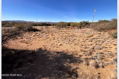 8565 S Donegal Drive, Wilhoit, AZ 86332 - Photo 14