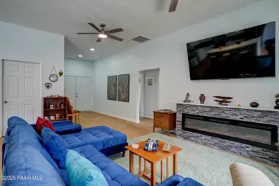 4901 N Treasure Circle, Prescott Valley, AZ 86314 - Photo 4