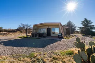 16928 W Trap Rd, Kirkland, AZ 86332 - Photo 18