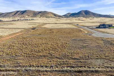 10116 E Songbird Way, Prescott Valley, AZ 86315 - Photo 8