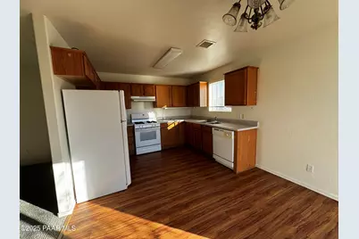 3335 N Yavapai Court #B, Prescott Valley, AZ 86314 - Photo 10