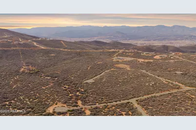 402 E Woodland Way, Dewey-Humboldt, AZ 86327 - Photo 4