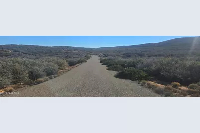 402B E Woodland Way, Dewey-Humboldt, AZ 86327 - Photo 12