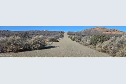 402C E Woodland Way, Dewey-Humboldt, AZ 86327 - Photo 10