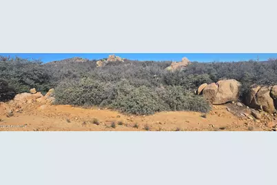 402D E Raider Way, Dewey-Humboldt, AZ 86327 - Photo 2