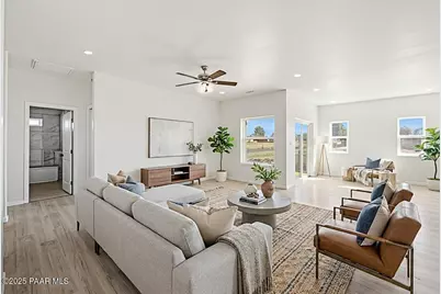 7959 E Las Flores Avenue, Prescott Valley, AZ 86314 - Photo 2