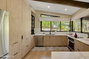 1960 Iris Ln, Sedona, AZ 86336 - Photo 12