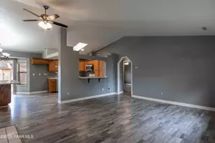 7866 E Siesta Ln, Prescott Valley, AZ 86314 - Photo 8