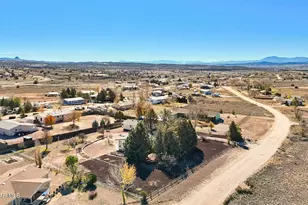 24945 N San Francisco St, Paulden, AZ 86334 - Photo 4