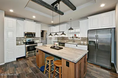 11350 E Sarah Jane Lane 154, Dewey-Humboldt, AZ 86327 - Photo 2