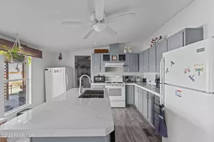 30040 W Redbird Rd, Wittmann, AZ 85361 - Photo 6