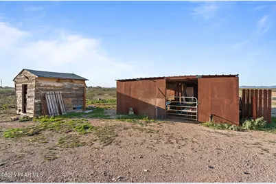 30040 W Redbird Road, Wittmann, AZ 85361 - Photo 24