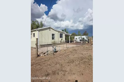 22205 W Old Highway 66 Road, Seligman, AZ 86337 - Photo 4