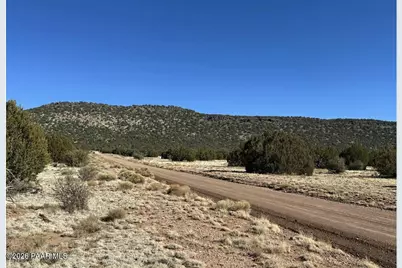 932C SW Thirsty Burro Road, Seligman, AZ 86337 - Photo 6