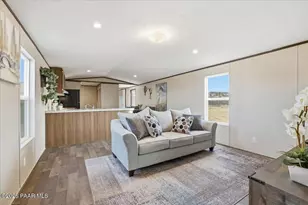 18000 E Quiet Valley Dr, Dewey-Humboldt, AZ 86327 - Photo 2