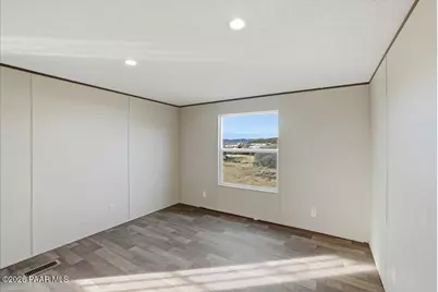 18000 E Quiet Valley Drive, Dewey-Humboldt, AZ 86327 - Photo 12