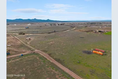 25550 N Leonora Lane, Paulden, AZ 86334 - Photo 10