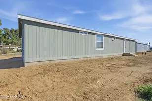 20901 E Park View Ln, Cordes Lakes, AZ 86333 - Photo 32