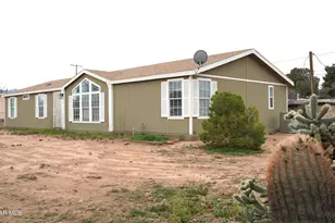 3586 E Martin Ln, Kingman, AZ 86409 - Photo 2