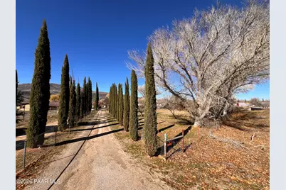 3140 S Iron Springs Road, Skull Valley, AZ 86338 - Photo 1