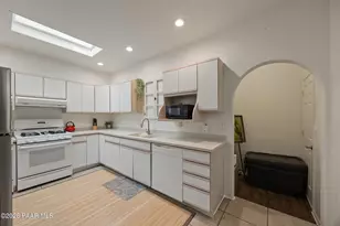 654 W Gurley St, Prescott, AZ 86305 - Photo 6